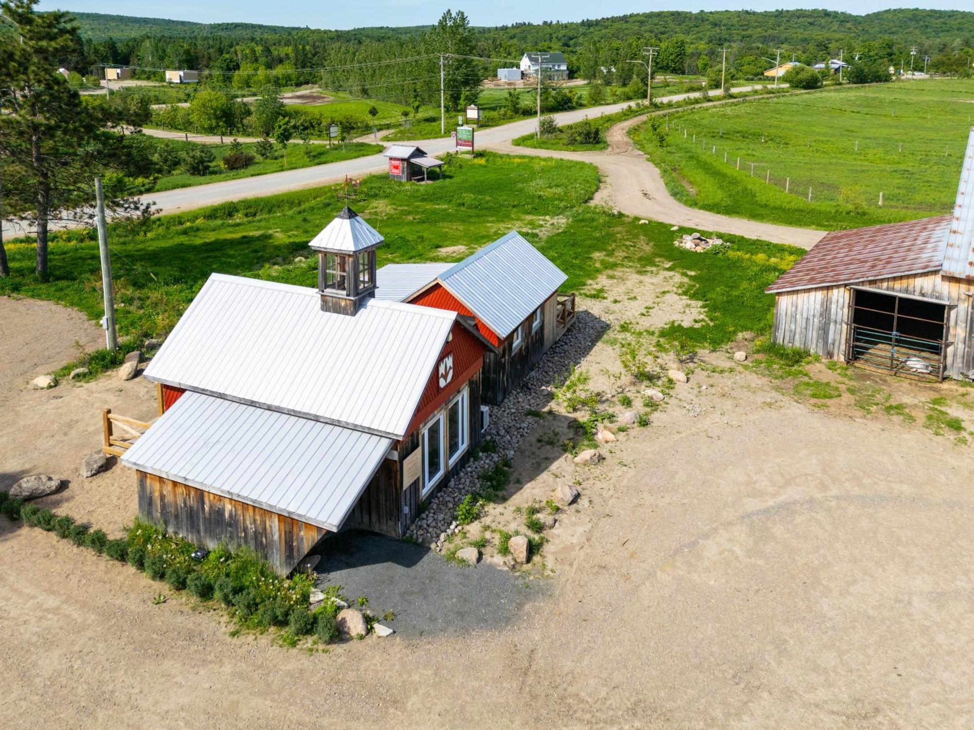 Le Baluchon Eco-Villegiature Saint-Paulin Exterior foto
