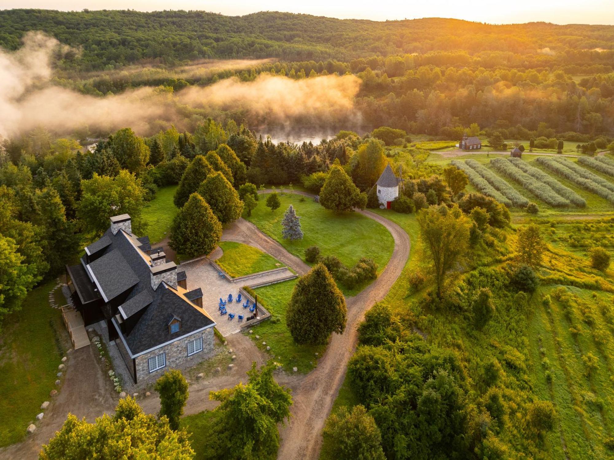 Le Baluchon Eco-Villegiature Saint-Paulin Exterior foto